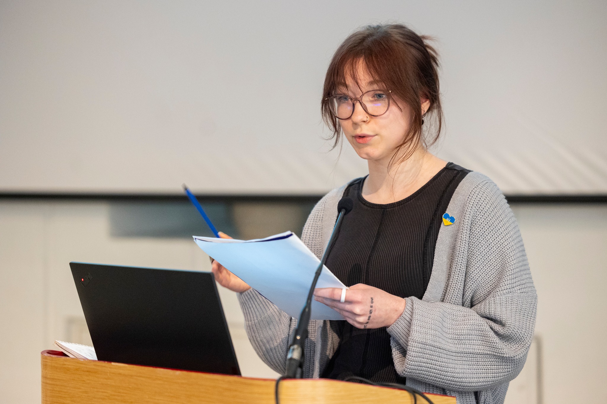 Studentka filosofiyi Sofiya Hlushkova rozpovidaye pro okopnu poeziyu